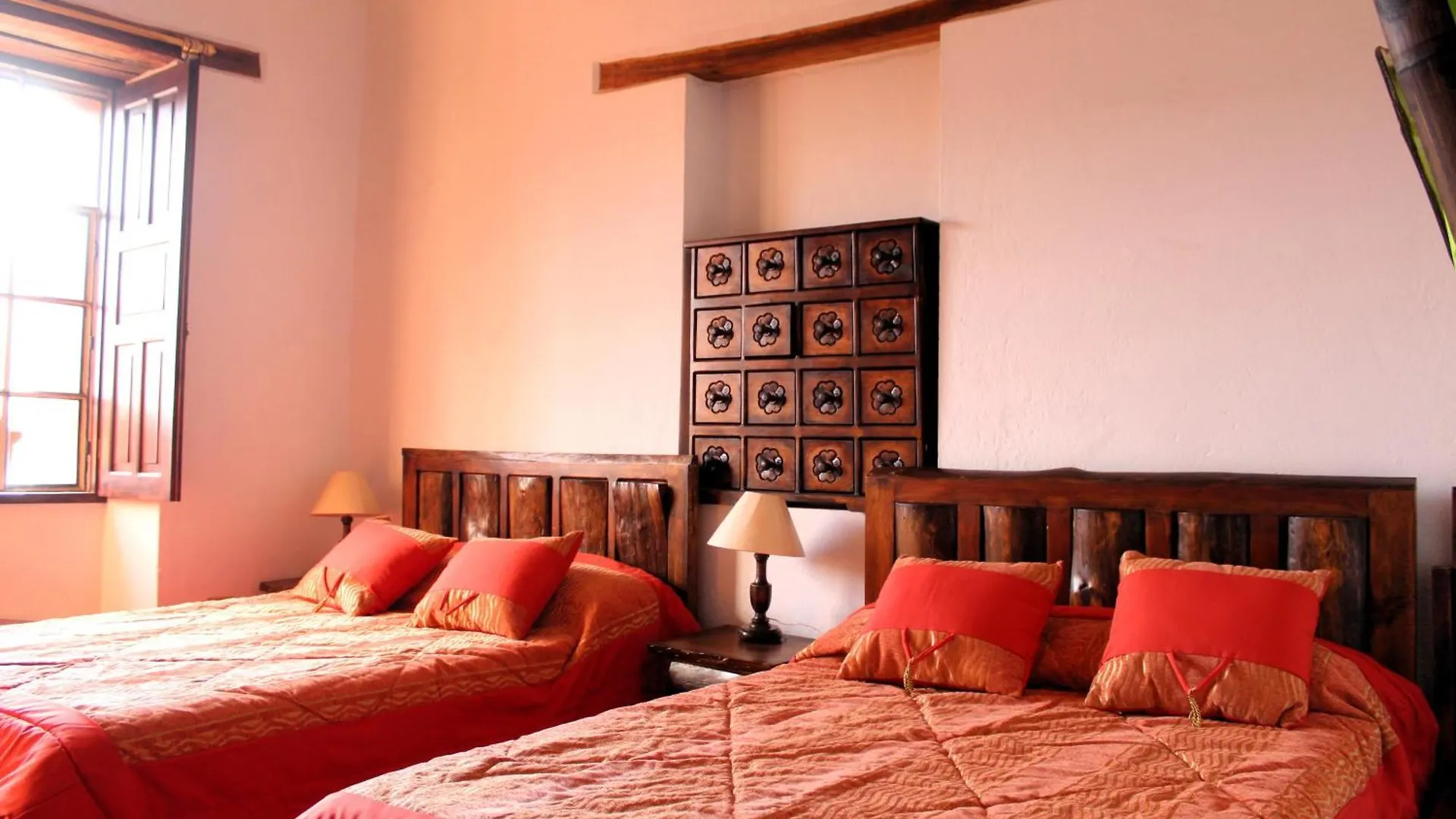 Apart Hotel Loma Chica Quito 0*,