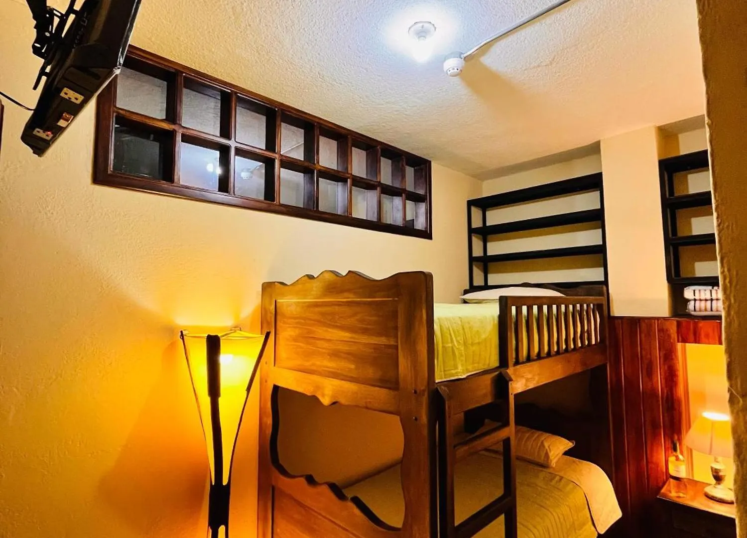 Apart Hotel Loma Chica Quito 0*,