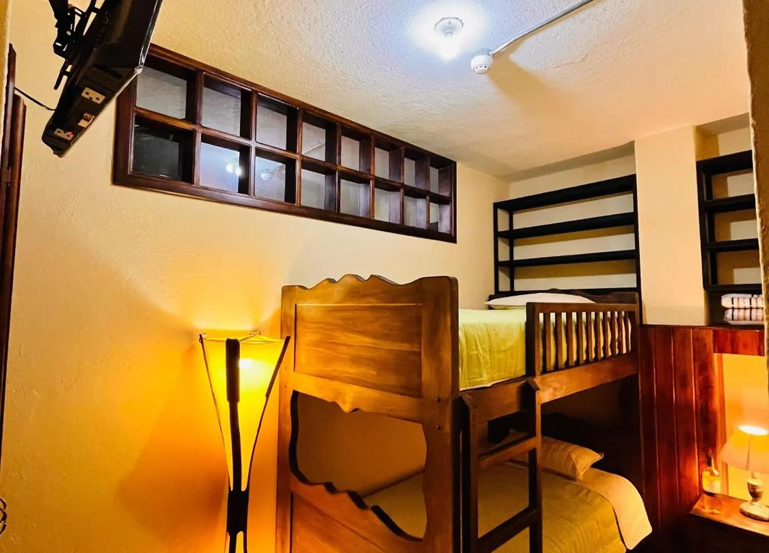 Apart Hotel Loma Chica Quito 0*,  Ekvádor